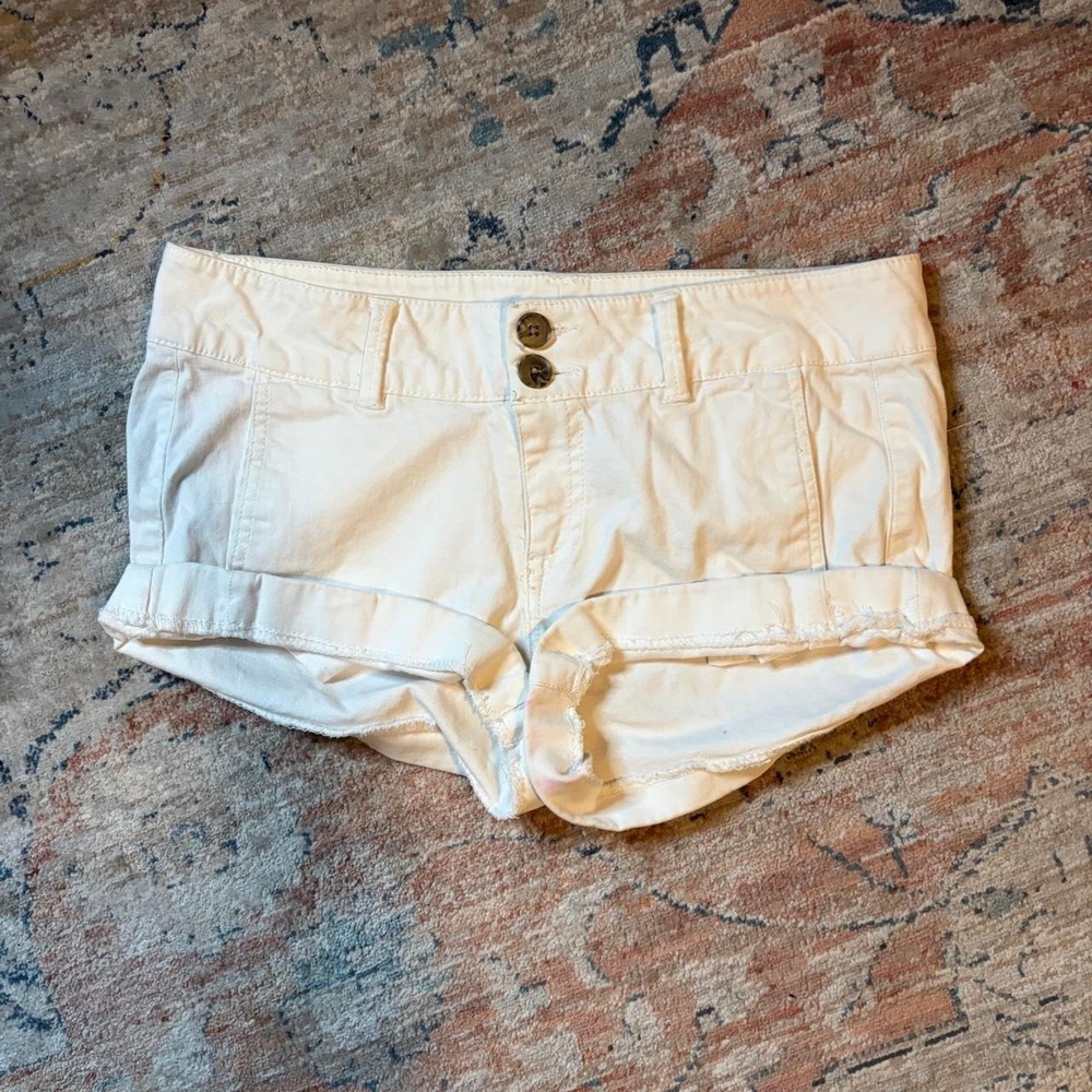 Express Womens White Low Rise Y2K Micro Shorts Size 4 Cotton Blend Cuffed Hem
